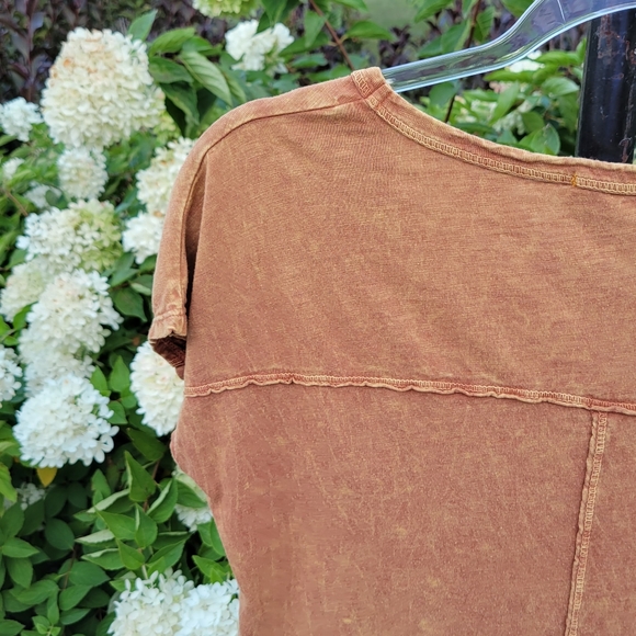 American Able V Neck Mineral Washed Rust color cap sleeve t-shirt size S… - Picture 5 of 8